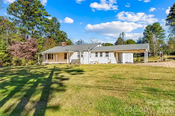 6423 Us 70 Highway E, Nebo, NC 28761