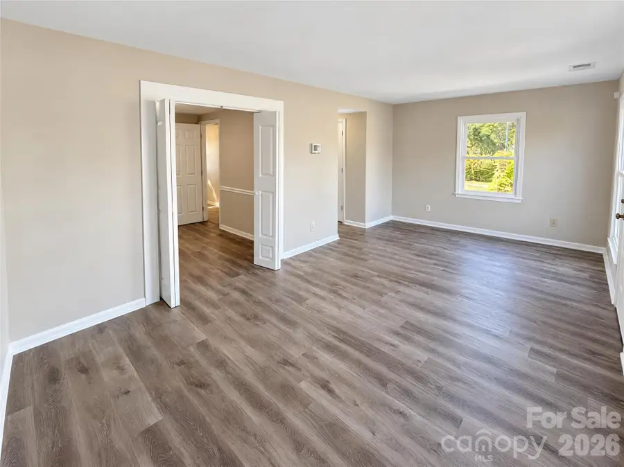 8355 Knights Bridge Road, Charlotte, NC 28210 - #3