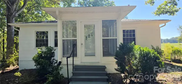 1107/1111 Chase High Road, Forest City, NC 28043