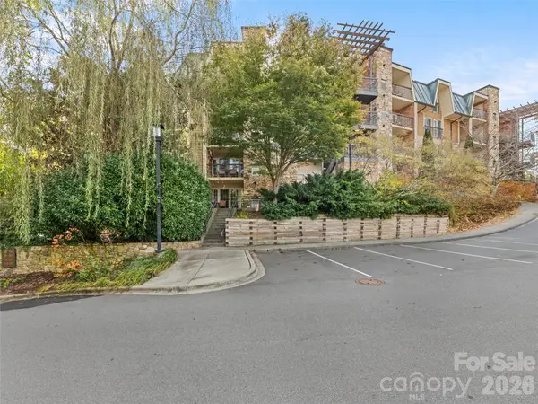127 Bowling Park Road, Asheville, NC 28803