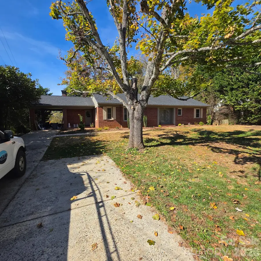 933 Bailey Street, Mars Hill, NC 28754 - #2