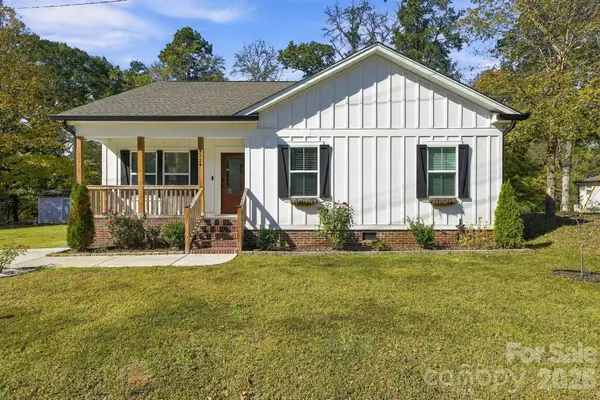 4224 Pebblebrook Circle, Concord, NC 28027