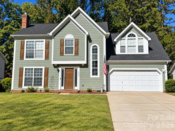 9307 Lake Spring Avenue, Charlotte, NC 28216