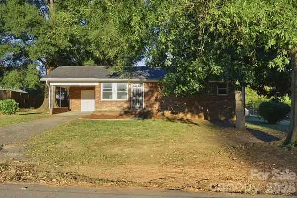 207 Gaddis Drive, Mount Holly, NC 28120