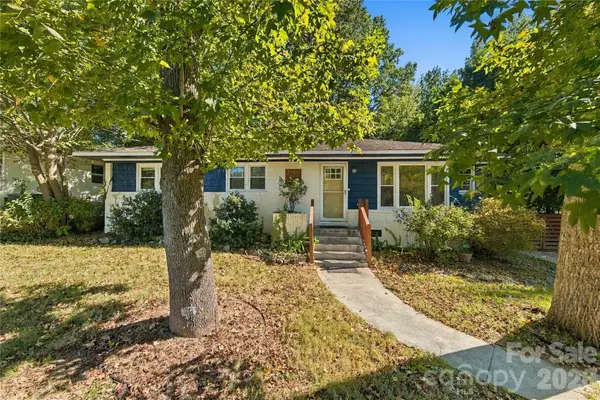 3900 Tipperary Place, Charlotte, NC 28215