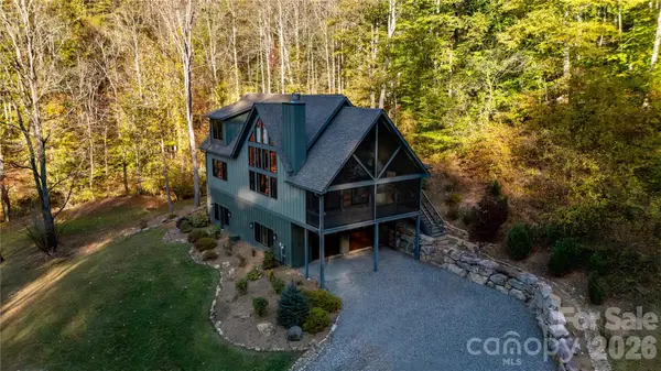 60 Plain View Way, Mars Hill, NC 28754
