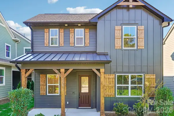 15621 Northcross Drive, Huntersville, NC 28078