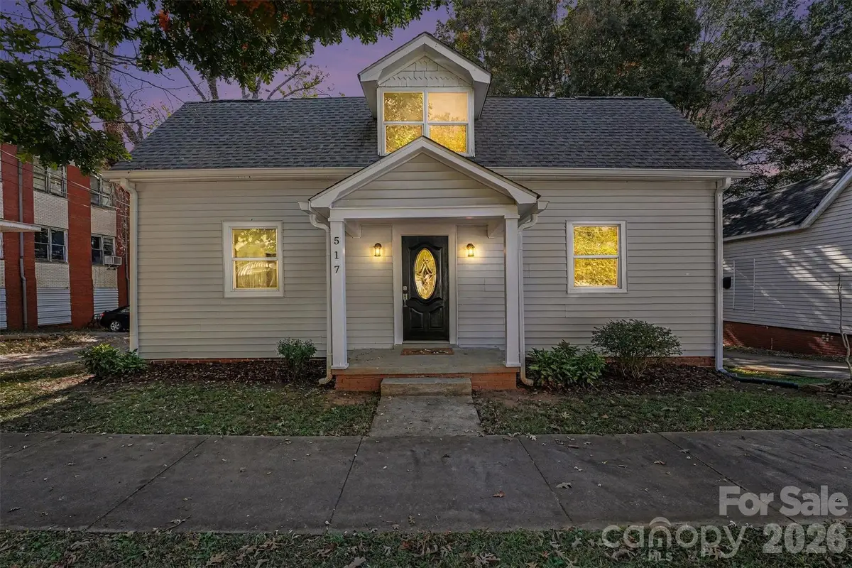 517 Western Avenue, Statesville, NC 28677 - #1