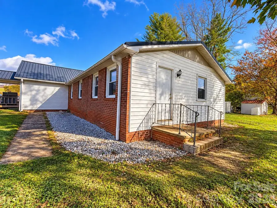 165 Green Circle Drive, North Wilkesboro, NC 28659 - #3