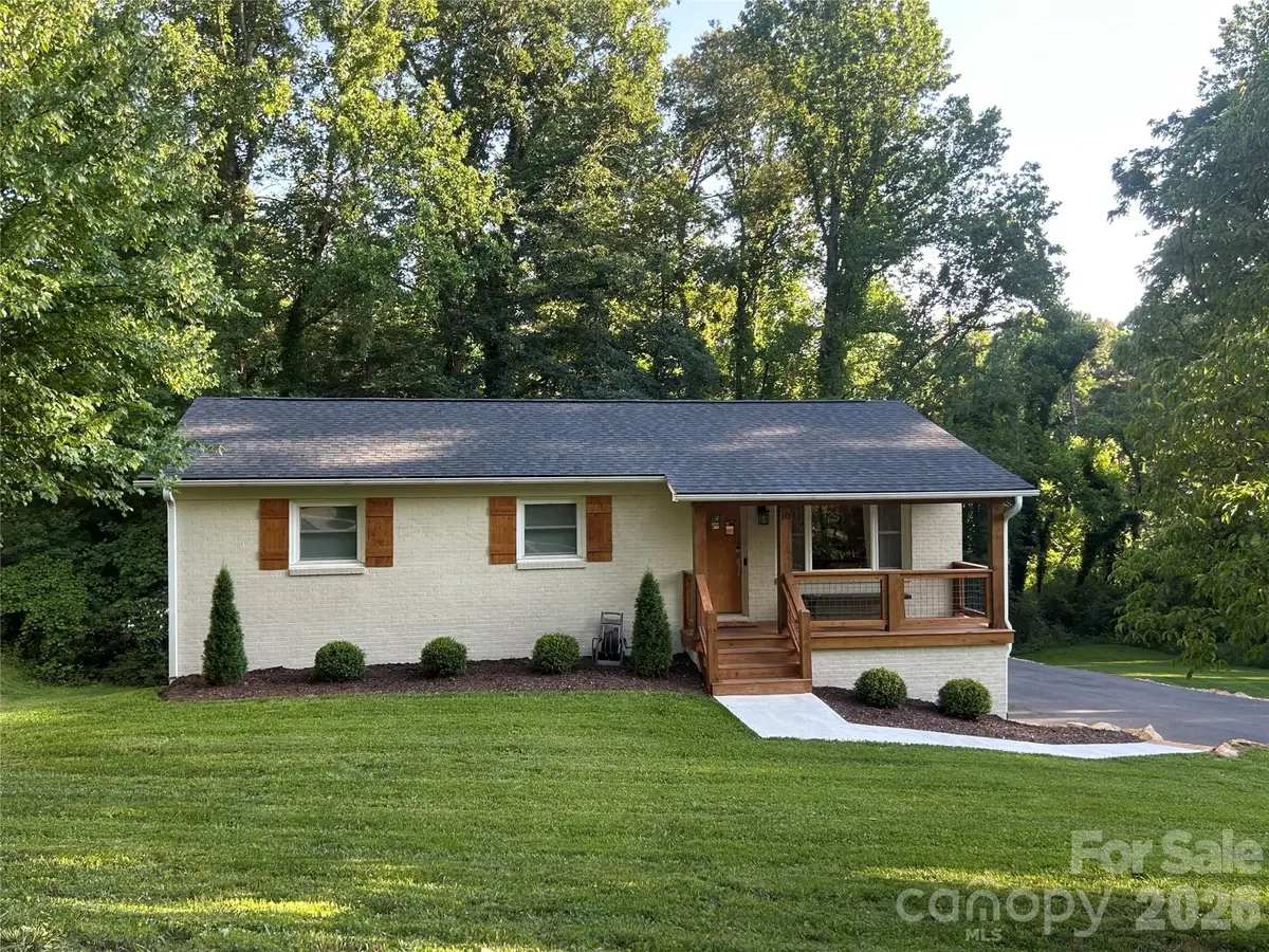 10 Oakwood Drive, Weaverville, NC 28787 - #1
