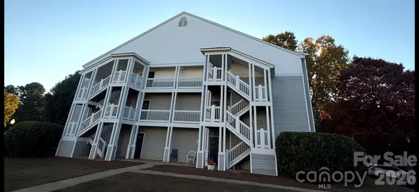10 Hamiltons Bay Court, Clover, SC 29710