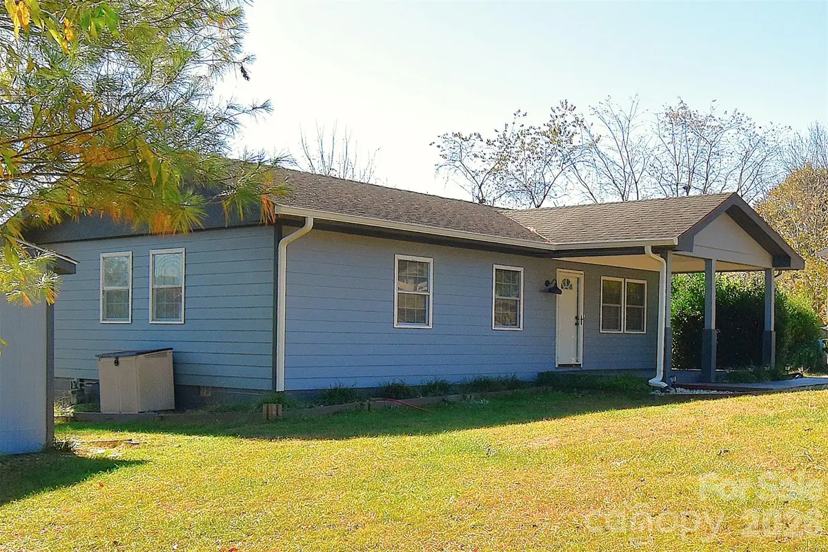 17 Lionel Place, Asheville, NC 28806 - #1