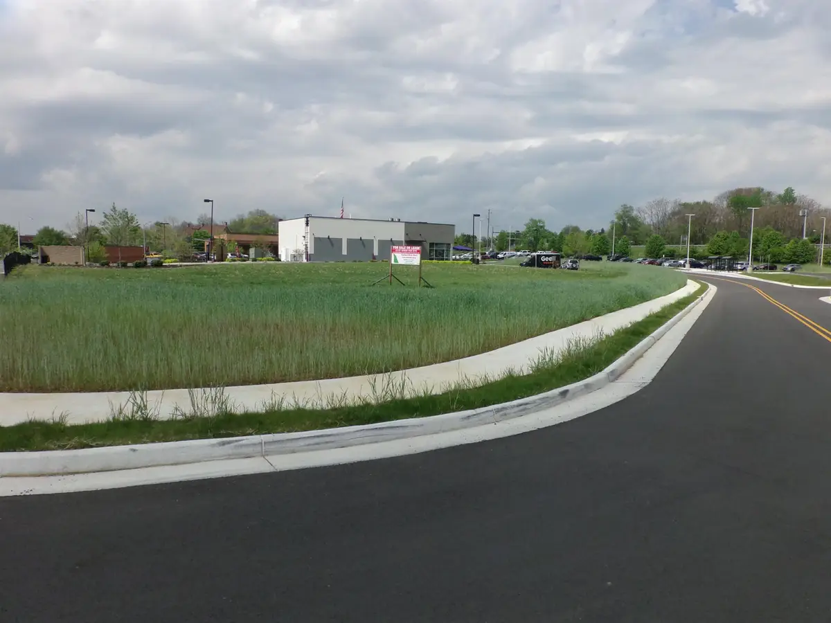 850 Shenandoah Village Dr, Waynesboro, VA 22980 - Image #1