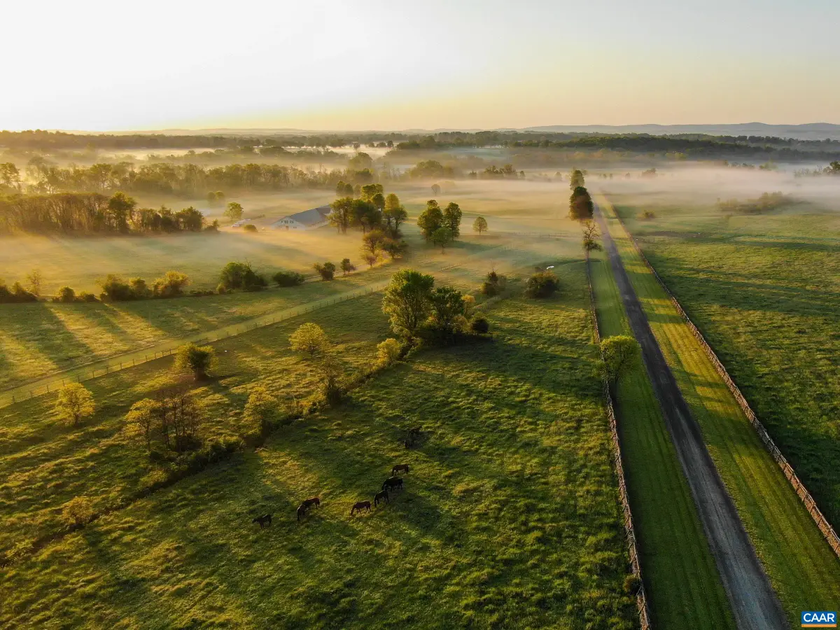 21515 Trappe Rd, Upperville, VA 20185 - Image #1