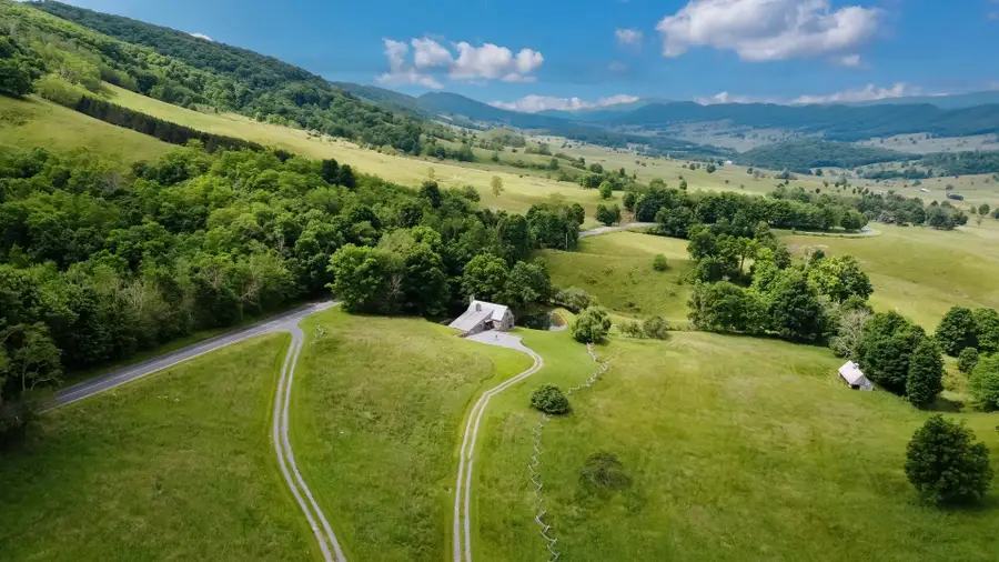 3964 Mountain Tpke, Monterey, VA 24465 - #2