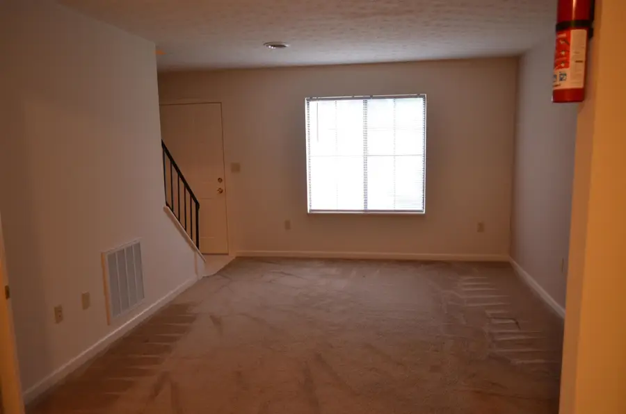 628 & 630 D St, Staunton, VA 24401 - Image #2