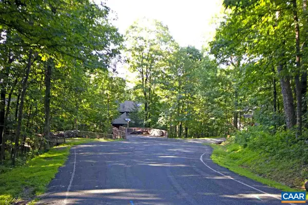 25 Stony Cove Ln, Wintergreen Resort, VA 22967