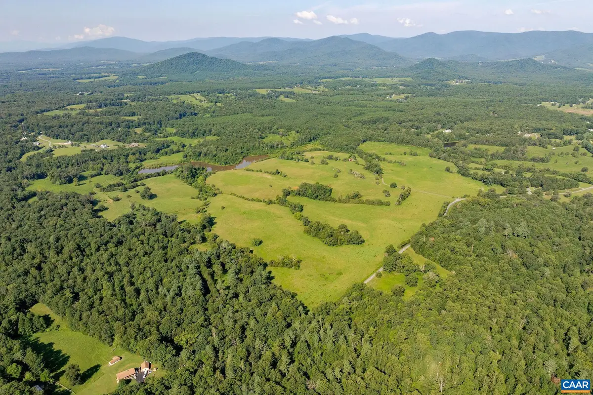 955 Simmons Gap Rd, Dyke, VA 22935 - Image #1