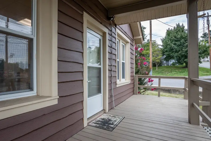 2408 Cedar St, Staunton, VA 24401 - Image #2