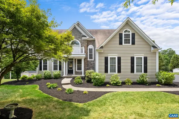 208 Claybrook Dr, Waynesboro, VA 22980