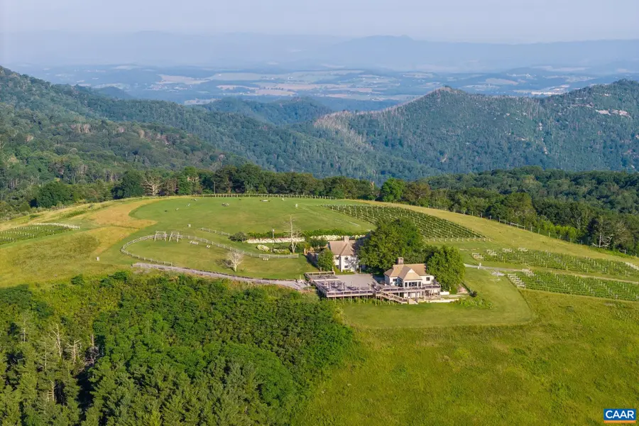 24981 Blue Ridge Pkwy, Vesuvius, VA 24483 - Image #3