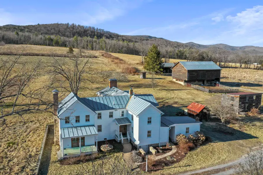 329 Miller Rd, Edinburg, VA 22824 - Image #2