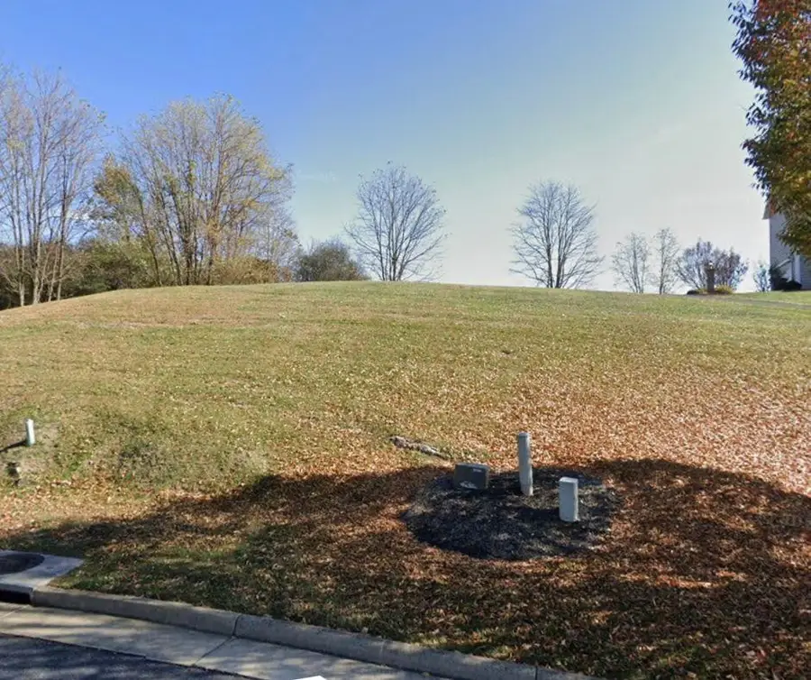 105 Compass Dr, Waynesboro, VA 22980 - Image #2