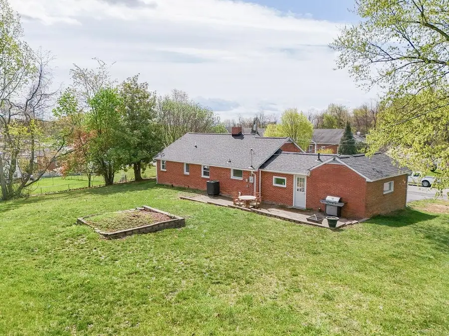 396 Linden Dr, Staunton, VA 24401 - Image #3