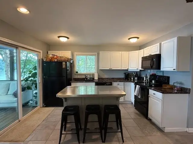 1249 Lakeshore Dr N, Louisa, VA 23093 - Image #2