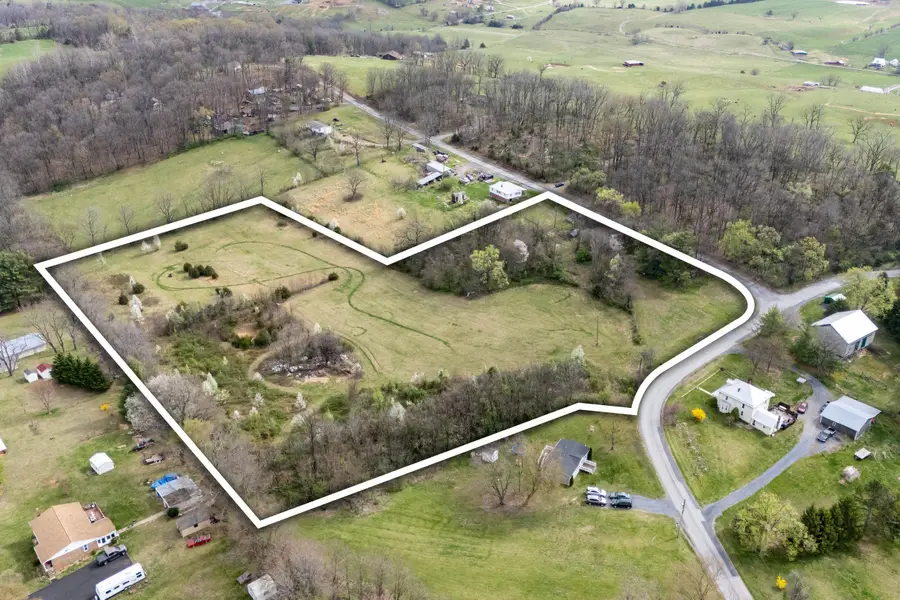 12039 Hupp Rd, Broadway, VA 22815 - #3