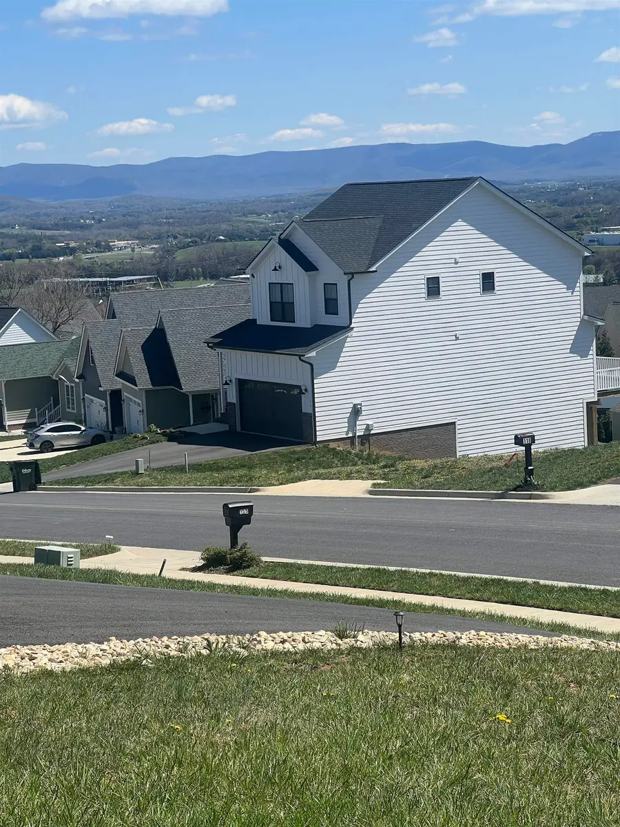 119 Chamberlain Dr, Staunton, VA 24401 - Image #3