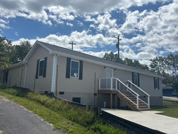 600 Bayard Ave N, Waynesboro, VA 22980