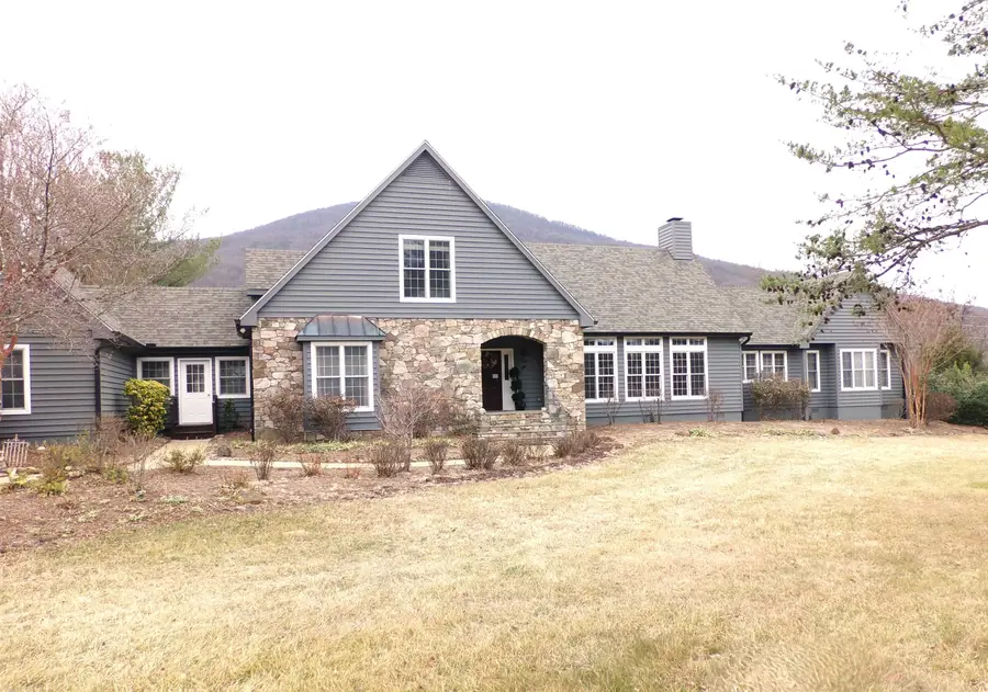 27 Black Walnut Ln, Nellysford, VA 22958 - Image #2