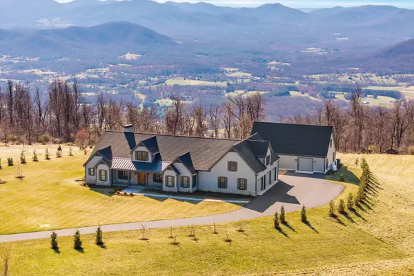 76 Elk Meadow Dr, Afton, VA 22920