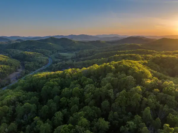 1166 Monacan Trail Rd, Charlottesville, VA 22903