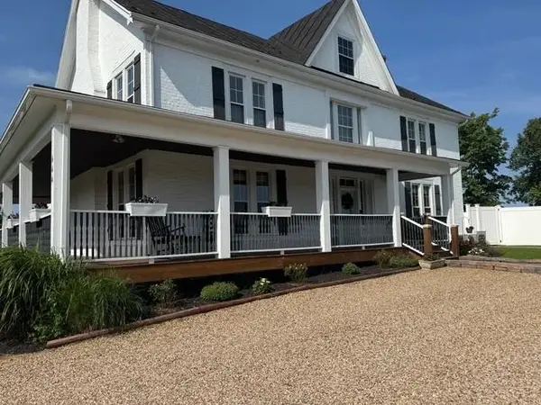 644 Early Dr, Broadway, VA 22815