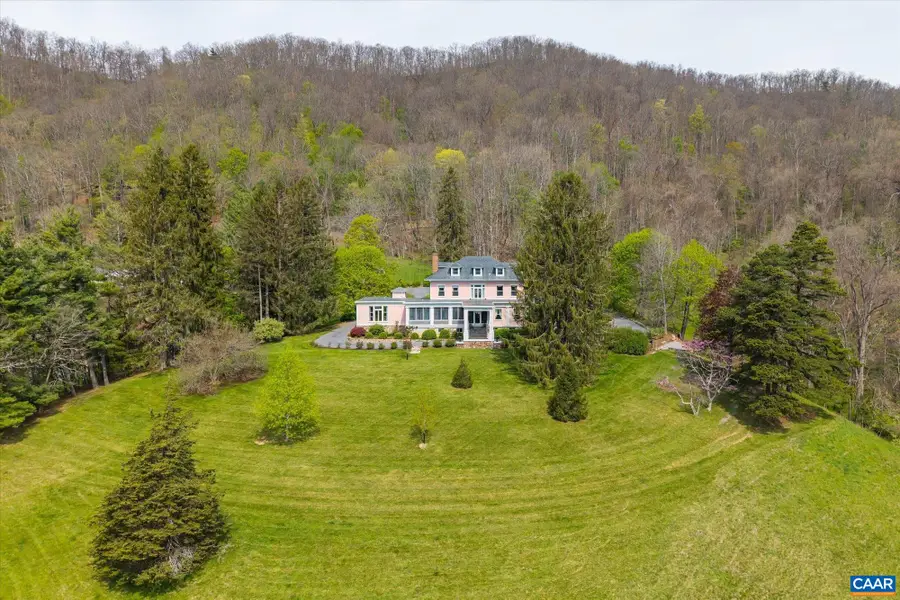 356 Routier Hill Rd, Hot Springs, VA 24445 - Image #2