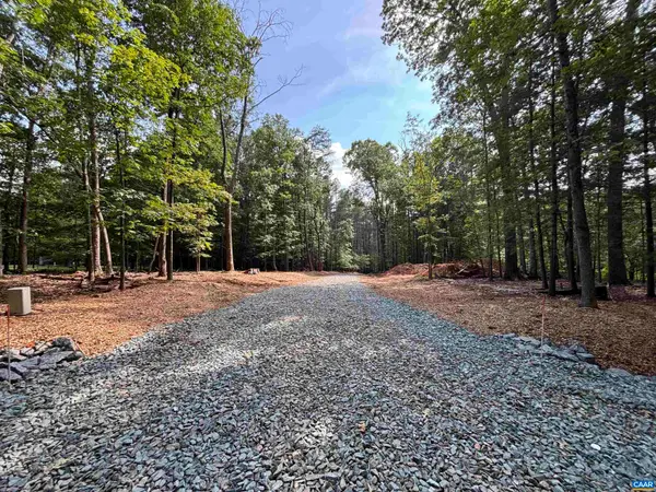 018E7 Garth Gate Ln, Charlottesville, VA 22901