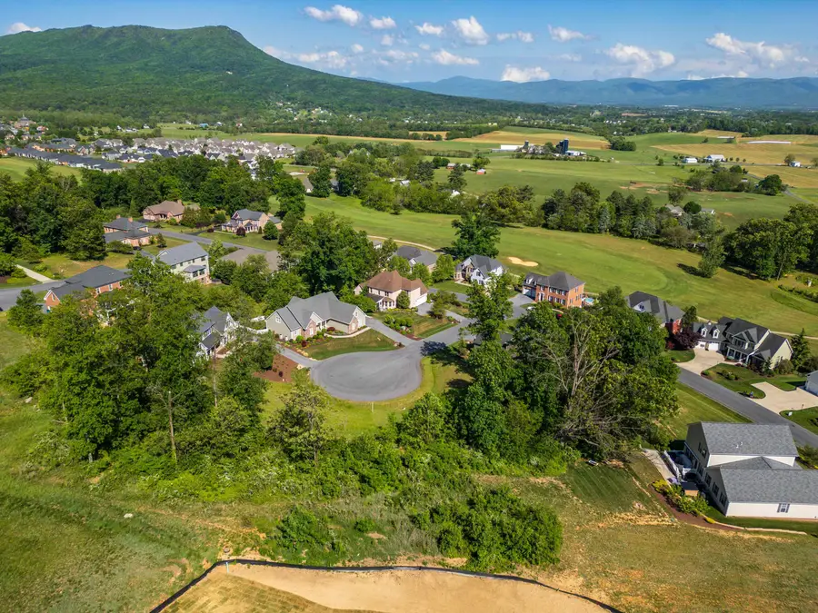 131 Markham Pl, Massanetta Springs, VA 22801 - Image #3