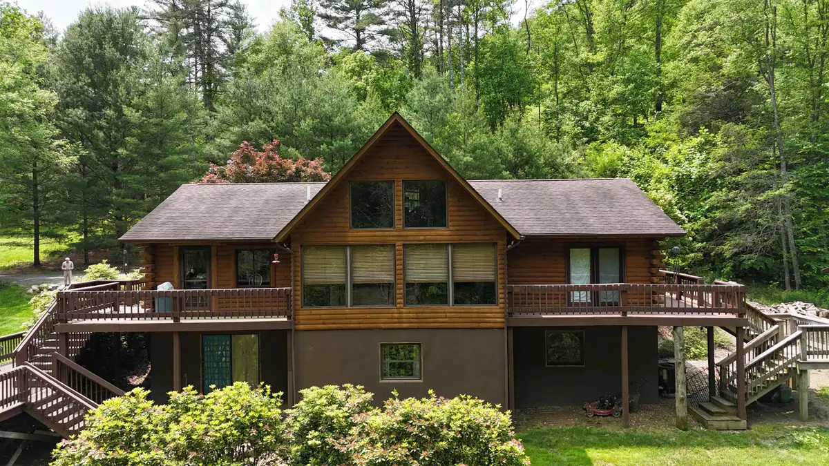 178 Trails End Ln, Warm Springs, VA 24484 - #1