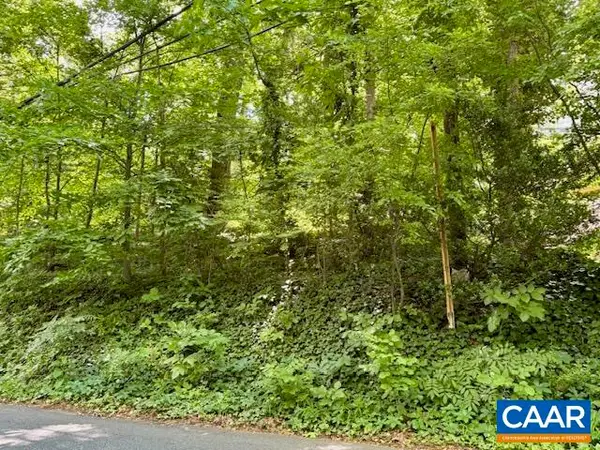 1426 Dairy Rd, Charlottesville, VA 22903