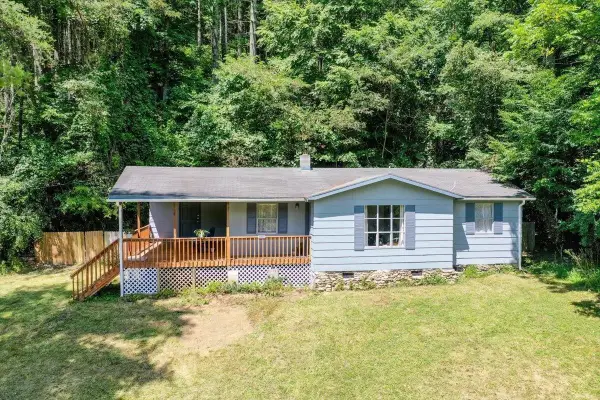 2063 Pedlar River Rd, Amherst, VA 24483