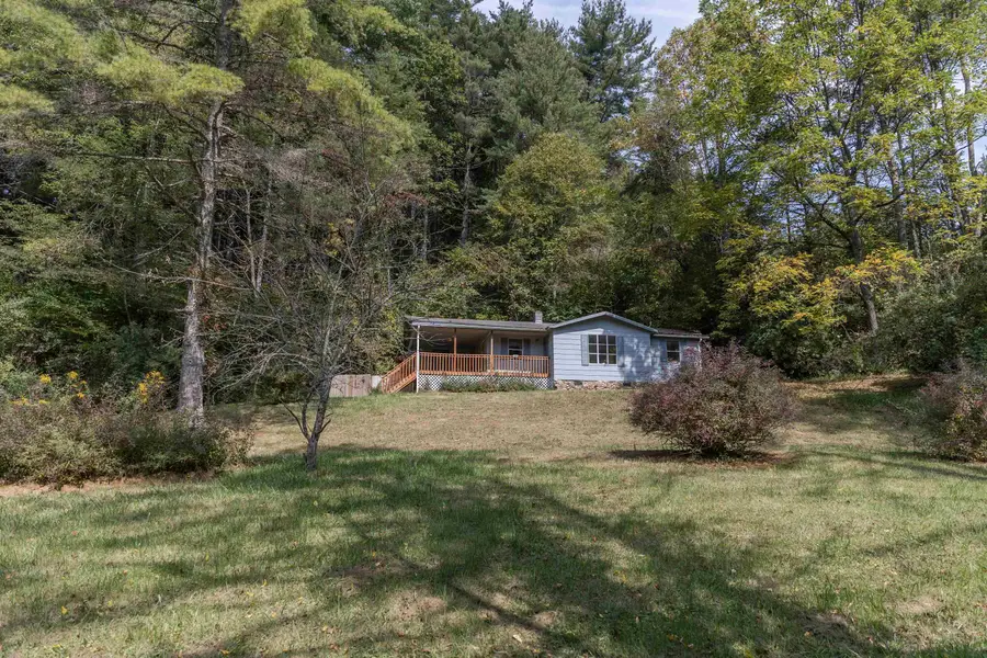 2063 Pedlar River Rd, Vesuvius, VA 24483 - Image #2