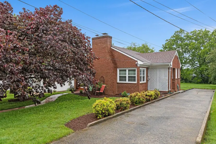 1435 Bluestone St, Harrisonburg, VA 22801 - Image #2