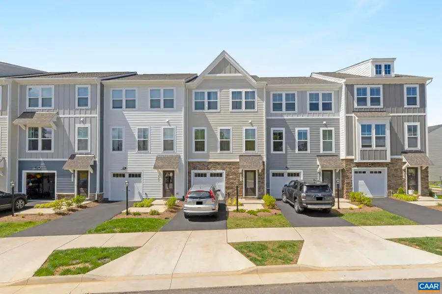 6031 Mccomb St, Crozet, VA 22932 - #2