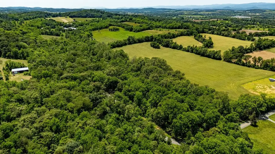 2410 Mauzy Athlone Rd, Broadway, VA 22815 - Image #3