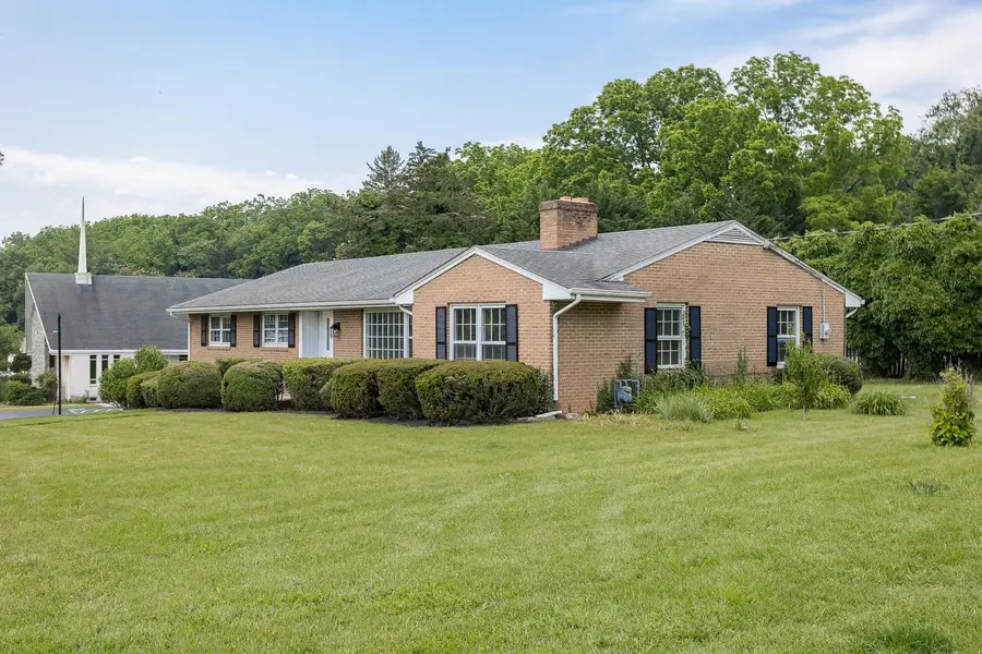 1002 Coalter St, Staunton, VA 24401 - Image #3