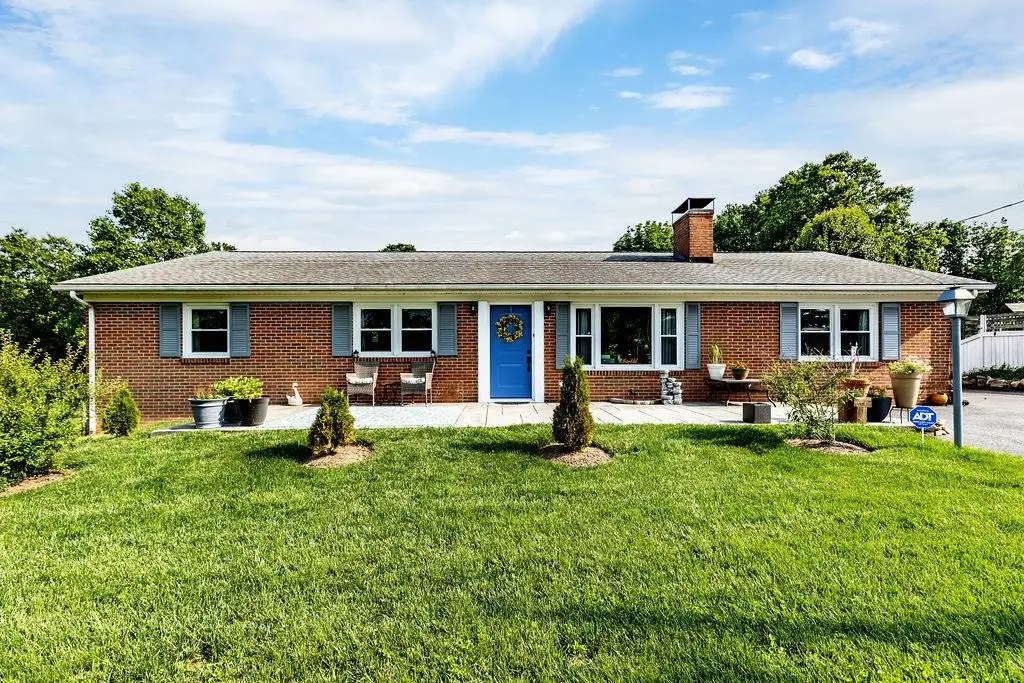 54 Lea Dr, Fishersville, VA 22939 - #1