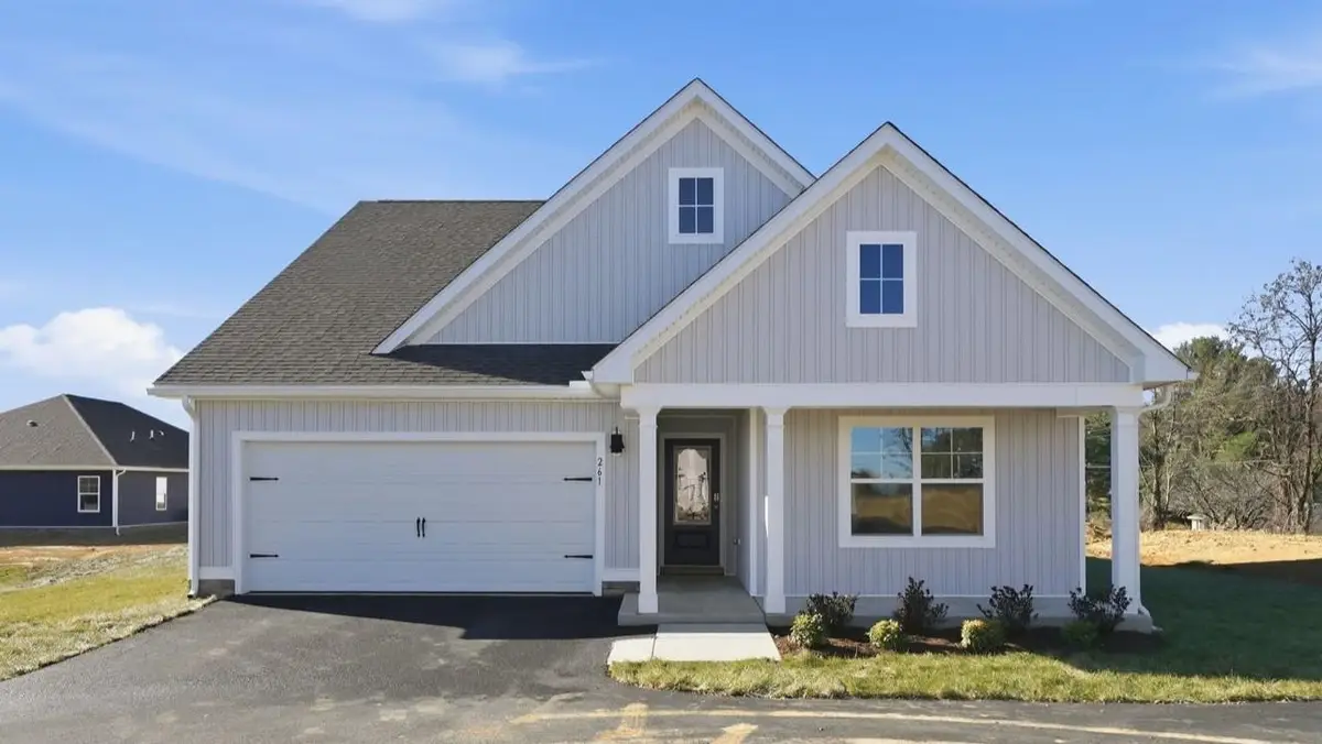 261 Heather Ln, Staunton, VA 24401 - #1