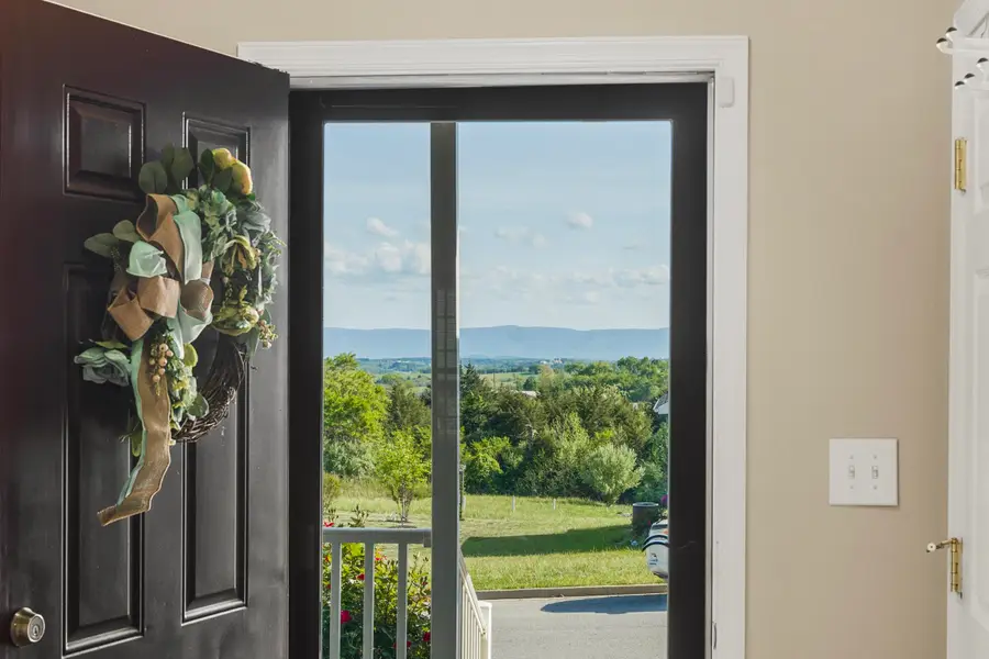 109 Beauregard Dr, Staunton, VA 24401 - Image #3